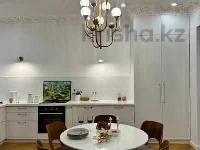 4-комнатная квартира · 160 м² · 8/10 этаж, Сингай за 98 млн 〒 в Актобе