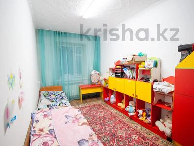 3-комнатная квартира, 56 м², 1/5 этаж, Жастар 74 за 19.2 млн 〒 в Талдыкоргане, мкр Жастар
