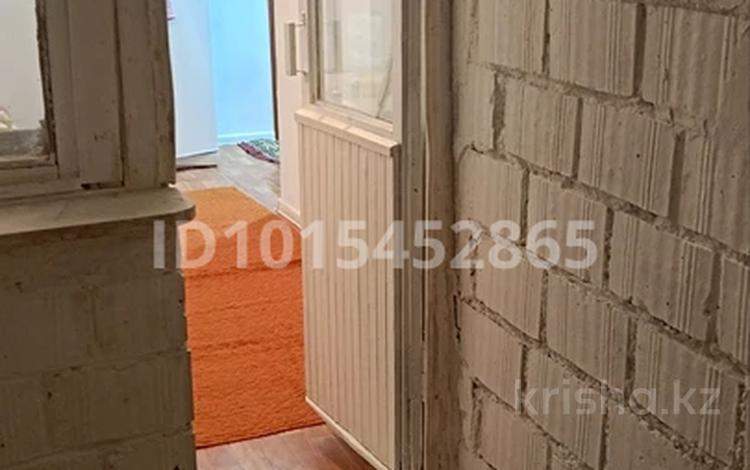 1-бөлмелі пәтер · 30 м² · 9/9 қабат, Ермекова 114/1 — Кооперативный университет и Высшая школа полиции г.Караганда, бағасы: 9 млн ₸ в Казыбек би р-н — фото 2