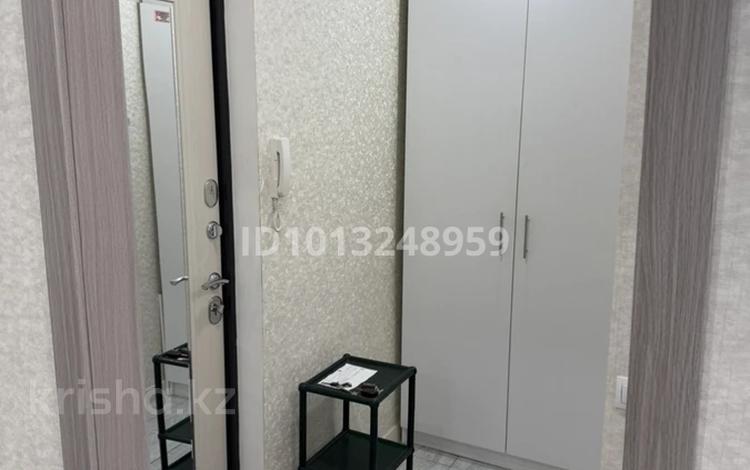1-бөлмелі пәтер · 35 м² · 2/5 қабат, Айгүл ш/а, бағасы: 130 000 ₸ в Уральске, мкр Айгуль — фото 2