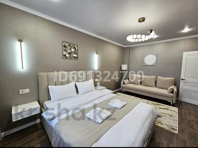 1-комнатная квартира, 41 м² посуточно, Проспект Абая 244 за 22 000 〒 в Уральске