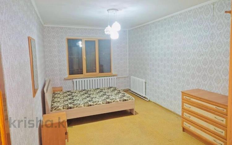 3-комнатная квартира, 70 м², 1/5 этаж, мкр Аксай-4 за 36.4 млн 〒 в Алматы, Ауэзовский р-н — фото 2