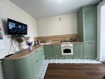 Продажа квартир в Актюбинской обл.: 1-комнатная квартира · 48.7 м² · 5/5 этаж, асау барака за 13.8 млн 〒 1-комнатная квартира · 48.7 м² · 5/5 этаж, асау барака за 13.8 млн 〒 в Актобе