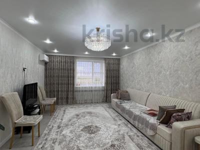 2-комнатная квартира · 70 м² · 1/5 этаж, мкр. Алтын орда за 24.5 млн 〒 в Актобе