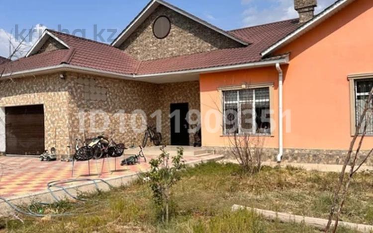 Жеке үй · 4 бөлме · 360 м², Сарықамыс-2 ш/а.., Аккайын 5, бағасы: 33 млн ₸ в Атырау, мкр Сарыкамыс-2 — фото 6
