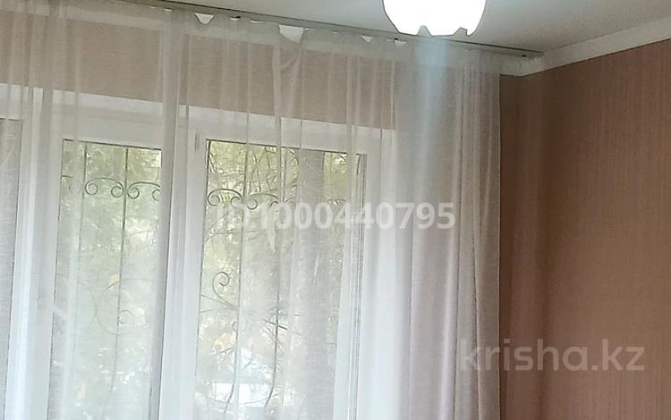 1-бөлмелі пәтер · 32 м² · 1/5 қабат, Х Чурина 162 — Дом Быта, бағасы: 8.5 млн ₸ в Уральске, мкр Школьник — фото 11