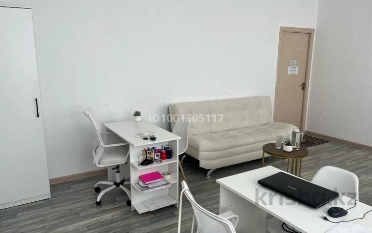 Свободное назначение, офисы, образование, конференц-залы, кабинеты и рабочие места, студии · 25 м² за 90 000 ₸ в Павлодаре — фото 2