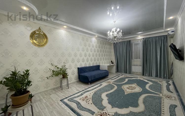 2-комнатная квартира · 72 м² · 4/4 этаж, Ақмаржан 1/1 — 107, 5 тік автобус журеді за 140 000 ₸ в Актау, мкр Приморский — фото 2