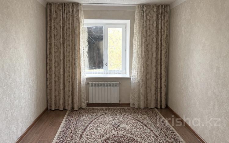 1-бөлмелі пәтер · 11.6 м² · 4/5 қабат, Ескі қала, Ломоносова 28 — Находится возле жд вокзала. Рядом кафе “Тағам”, бағасы: 2 млн ₸ в Актобе, Старый город — фото 2
