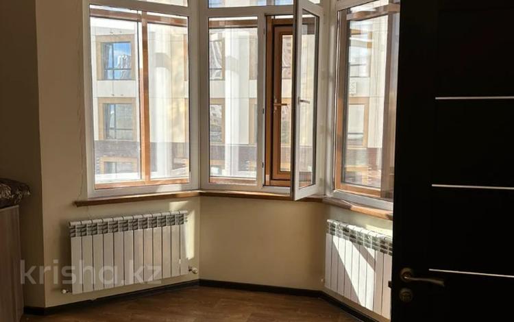 2-бөлмелі пәтер, 80.5 м², 8/10 қабат, Максута Нарикбаева 12, бағасы: 34 млн 〒 в Астане — фото 7