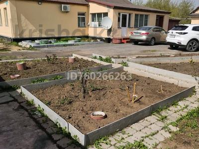 Жеке үй · 3 бөлме · 130 м² · 10 сот., Пришахтинск, Сурикова 151, бағасы: 17.9 млн ₸ в Караганде, Алихана Бокейханова р-н
