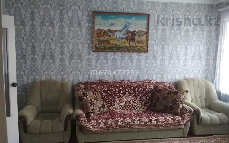 5-комнатный дом посуточно, 120 м², 7 сот., Айтиева — Ташкентская за 23 000 〒 в Таразе — фото 13