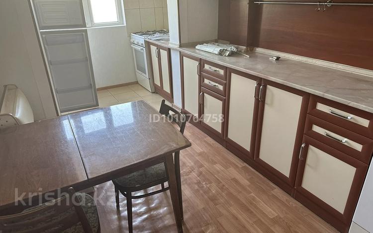 3-бөлмелі пәтер · 60.7 м² · 4/5 қабат, мкр Восток 43, бағасы: 24 млн ₸ в Шымкенте, Аль-Фарабийский р-н — фото 2