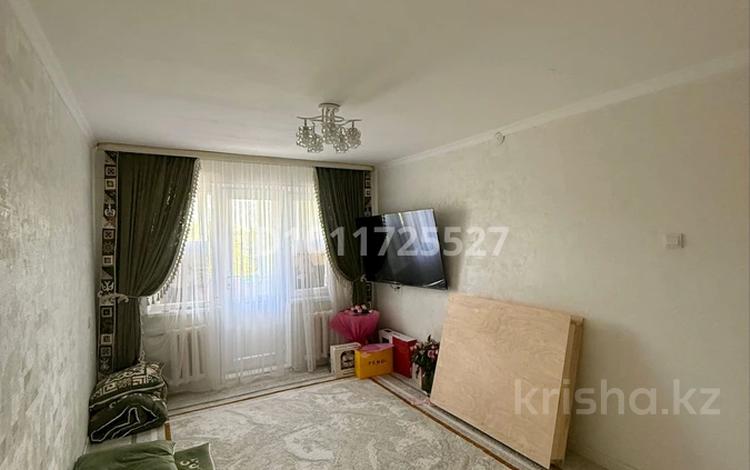 2-бөлмелі пәтер · 43.7 м² · 5/5 қабат, 11-й микрорайон, Шокан Уалиханова 186 — На против 40 школы, бағасы: 16 млн ₸ в Шымкенте, Енбекшинский р-н — фото 2