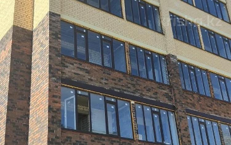 1-бөлмелі пәтер · 42.7 м² · 4/9 қабат, Желтоксан, бағасы: 17 млн ₸ в Уральске — фото 2