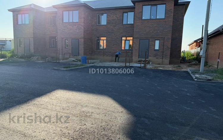 Часть дома · 4 комнаты · 180 м² · 4 сот., мкр Старый Аэропорт, Памяти Воинов Интернационалистов 111 за 38 млн ₸ в Уральске — фото 9