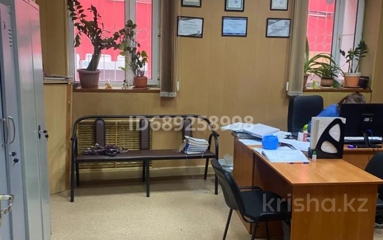 Еркін, кеңселер · 22.5 м², бағасы: 180 000 ₸ в Алматы, Ауэзовский р-н — фото 2