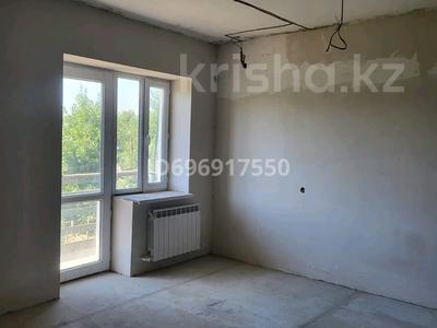 3-бөлмелі пәтер, 90 м², 2/3 қабат, Шерхан Муртаза(Ленина) 33 — Абая, бағасы: 27.5 млн 〒 в Таразе