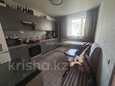 3-комнатная квартира · 65 м² · 2/2 этаж, мкр 13-й военный городок, Мкр 13-й военный городок 30 за 34 млн ₸ в Алматы, Турксибский р-н