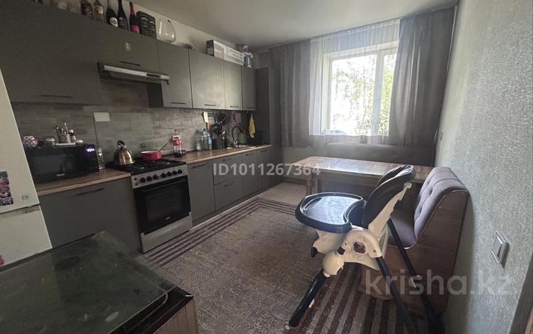 3-комнатная квартира · 65 м² · 2/2 этаж, мкр 13-й военный городок, Мкр 13-й военный городок 30 за 34 млн ₸ в Алматы, Турксибский р-н — фото 2
