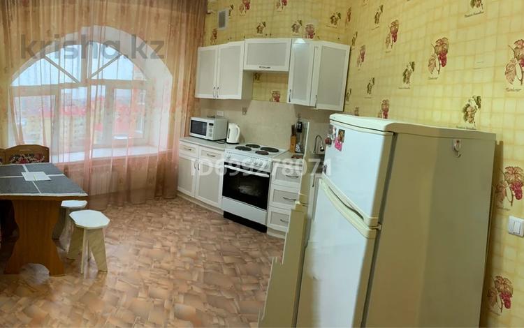 1-бөлмелі пәтер · 45 м² · 8/8 қабат, Проспект Алии Молдагуловой 46в — Проспект Санкибай батыра, бағасы: 140 000 ₸ в Актобе — фото 2