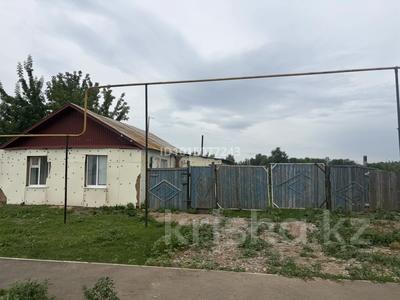 Дача · 3 комнаты · 49.8 м² · 768 сот., Амангельды 8 — Школа за 4.5 млн ₸ в Бурлин