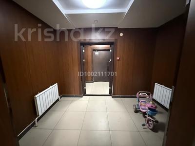 Аренда квартир: 1-комнатная квартира · 40 м² · 1/12 этаж, мкр Акбулак, 1-я улица — Напротив Алматы арены за 200 000 〒 1-комнатная квартира · 40 м² · 1/12 этаж, мкр Акбулак, 1-я улица — Напротив Алматы арены за 200 000 〒 в Алатауский р-н