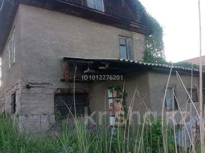 Отдельный дом · 4 комнаты · 100 м² · 7 сот., 19 км.ул орбита 4 4 — 19 км возле олимпииского центра ближе к остоновке за 10 млн ₸ в Алматинской обл.
