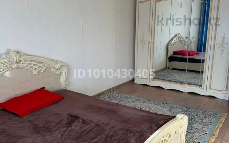 1-комнатная квартира · 34 м² · 4/5 этаж, мкр Кунаева, Қонаев ш/а. 21 — №44 мектеп за 120 000 ₸ в Уральске — фото 2