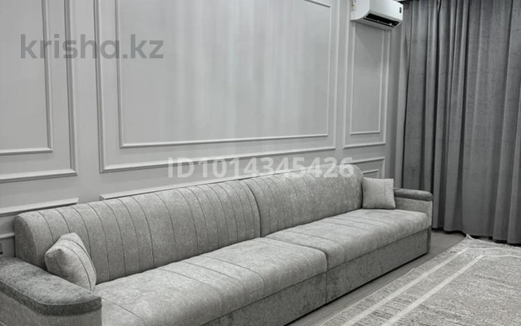2-комнатная квартира · 60 м² · 16/18 этаж, Улы Дала 41в за 400 000 ₸ в Астане, Есильский р-н — фото 2