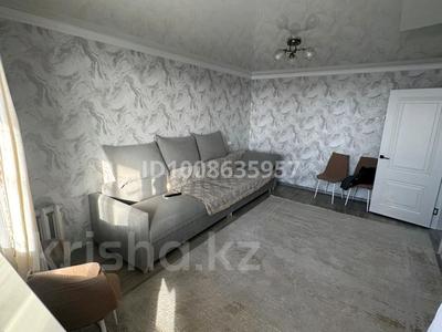 2-бөлмелі пәтер · 53 м² · 7/10 қабат, 8Марта 102 — 72 квартал, на против супермаркета Адал, бағасы: 25 млн ₸ в Семее