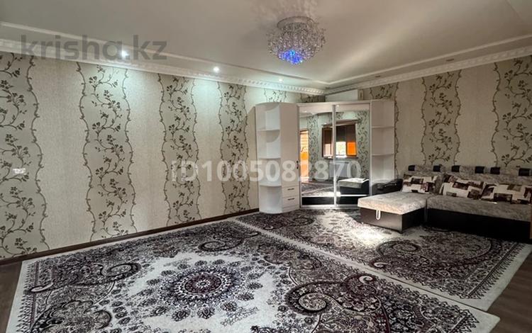 Отдельный дом · 2 комнаты · 300 м² · 8 сот., мкр Сауле , Казыналыбак 1267 — Забадам за 130 000 ₸ в Шымкенте, Аль-Фарабийский р-н — фото 2