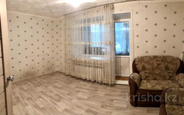 2-бөлмелі пәтер, 53 м², 1/9 қабат, мкр Юго-Восток, проспект Республики 18, бағасы: 17.5 млн 〒 в Караганде, Казыбек би р-н — фото 2