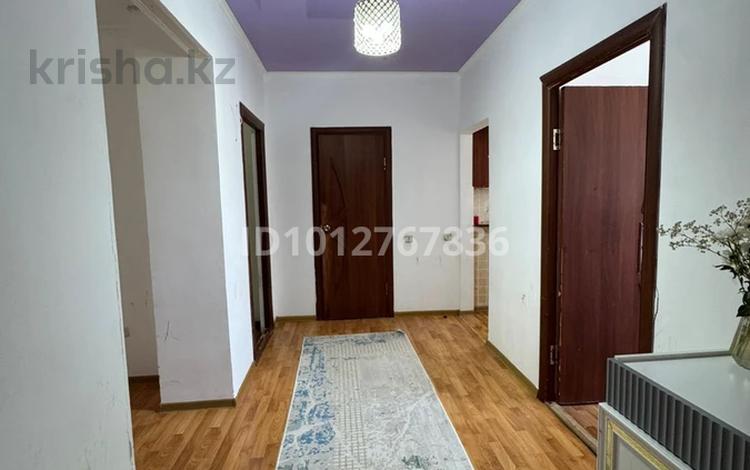 3-комнатная квартира · 87.1 м² · 3/6 этаж, мкр. Алмагуль, Алмагул 28 за 28 млн ₸ в Атырау — фото 2