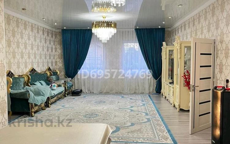Жеке үй · 4 бөлме · 200 м² · 6 жүзд., Байтерек 330 — Жаркын жастар, бағасы: 60 млн ₸ в М. Туймебаеве — фото 2