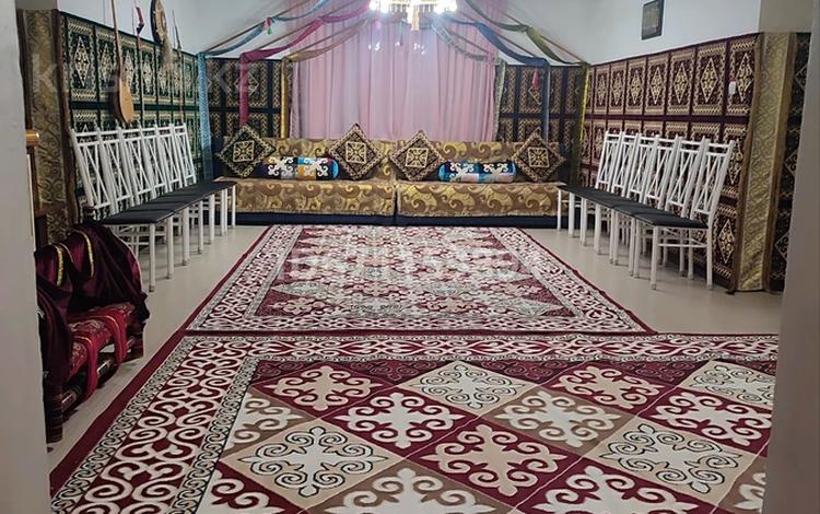 Дом · 7 комнат · 400 м², мкр 13-й военный городок, 13-й военный городок 38А — Проспект Суюнбая за 70 000 〒 в Алматы, Турксибский р-н — фото 55