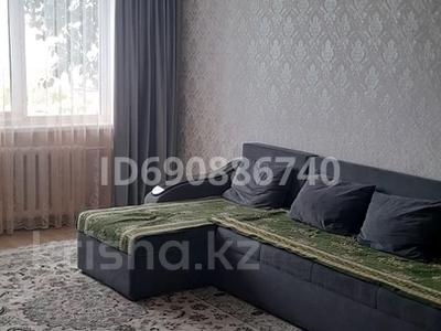 3-комнатная квартира · 68 м² · 1/5 этаж, Гарышкерлер 5 — Магазин Космос за 11 млн 〒 в Есиль