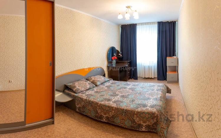 3-комнатная квартира, 65 м², 2 этаж посуточно, Крупская 61 — 1 мая за 17 000 〒 в Павлодаре — фото 2