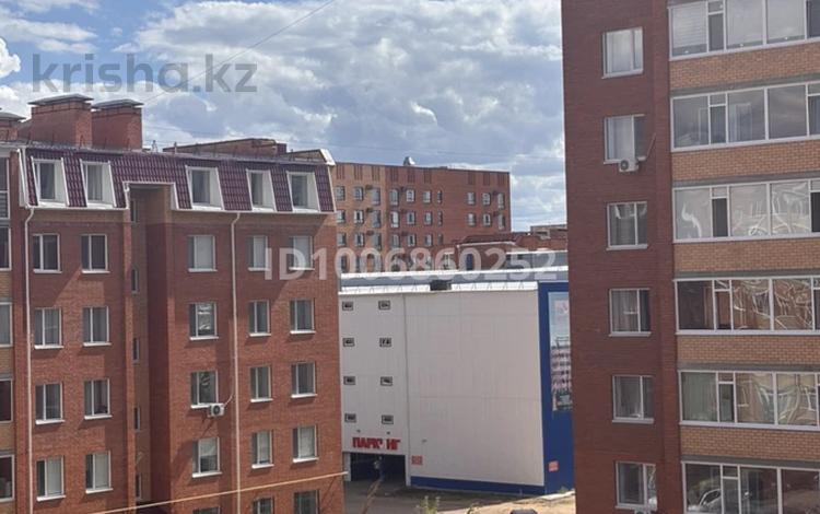 1-комнатная квартира · 45 м² · 3/9 этаж, Наримановская — Центр.Голд, RED, Диван/кровать за 15 000 ₸ в Костанае — фото 19