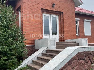 Отдельный дом · 6 комнат · 1300 м² · 15 сот., Нурлыжол 67 за 210 млн 〒 в 