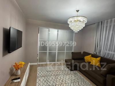 2-комнатная квартира · 60 м² · 12/17 этаж, Жандосова 94А — Утепова розыбакиева 18 блок за 18 000 〒 в Алматы, Бостандыкский р-н