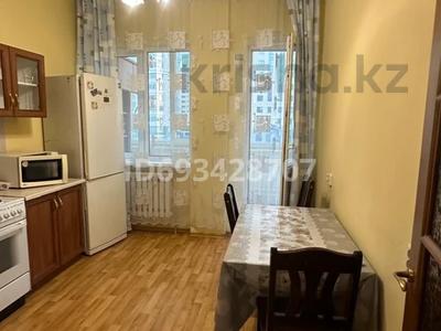 1-комнатная квартира, 50 м², 3/9 этаж помесячно, мкр Комсомольский, Конаева 35 — Мангилик ел за 160 000 〒 в Астане, Есильский р-н