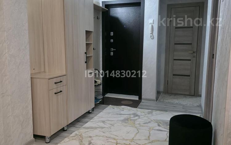 2-бөлмелі пәтер · 42.5 м² · 2/5 қабат, Казахстан 96, бағасы: 250 000 ₸ в Усть-Каменогорске — фото 2