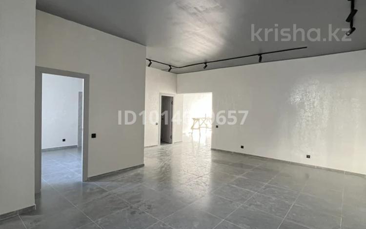 Еркін · 75 м², бағасы: 250 000 ₸ в Актау, 41-й мкр — фото 2