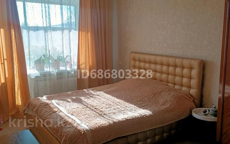 3-комнатная квартира · 64 м² · 5/5 этаж, 4 микрорайон 9 — ТК Казахстан, ТД Центр,Гастроном,кафе Донер за 200 000 ₸ в Риддере — фото 2