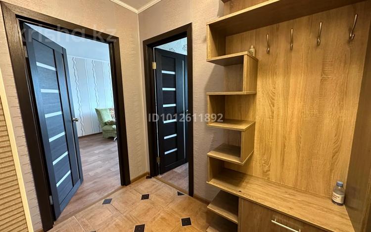 1-комнатная квартира · 40 м² · 2/10 этаж, проспект Казыбек би 36 за 21.5 млн ₸ в Усть-Каменогорске — фото 2