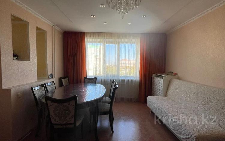 4-комнатная квартира, 84 м², 8/9 этаж, Сатпаева 11 за 25.5 млн 〒 в Павлодаре — фото 2