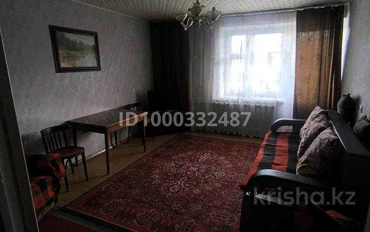 2-бөлмелі пәтер · 54 м² · 5/9 қабат, Абая 1 — ТД "Тамерлан", рынок "Заречный", бағасы: 160 000 ₸ в Усть-Каменогорске, Ульбинский — фото 2
