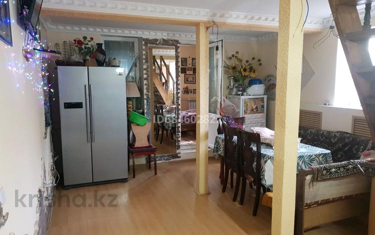 Жеке үй • 6 бөлмелер • 170 м² • 8 сот., мкр Тастак-2 104 — Шакарима, бағасы: 150 млн 〒 в Алматы, Алмалинский р-н — фото 2