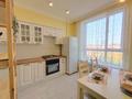 2-бөлмелі пәтер · 65 м² · 5/10 қабат, Бокейхана 25г, бағасы: 300 000 ₸ в Астане, Есильский р-н — фото 2